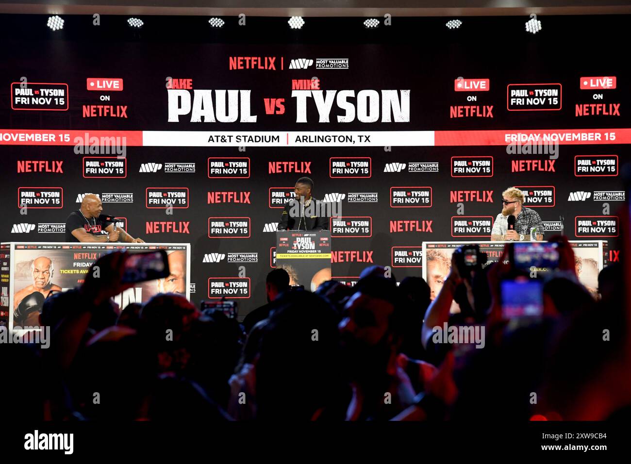 Curated visual reference: Visual Reference: Mike Tyson Jake Paul Conference Hi Res Stock Photography And