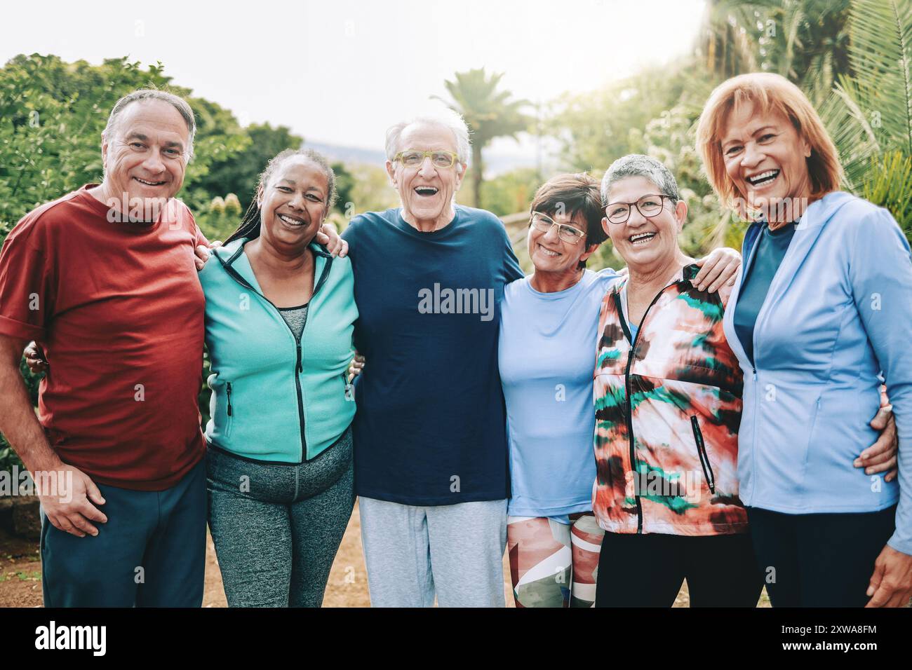 Multiracial group older women hi-res stock photography and images - Alamy