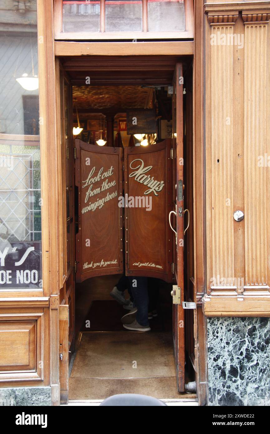 Entrance from the street to Harry's New York Bar in Paris, France Stock ...