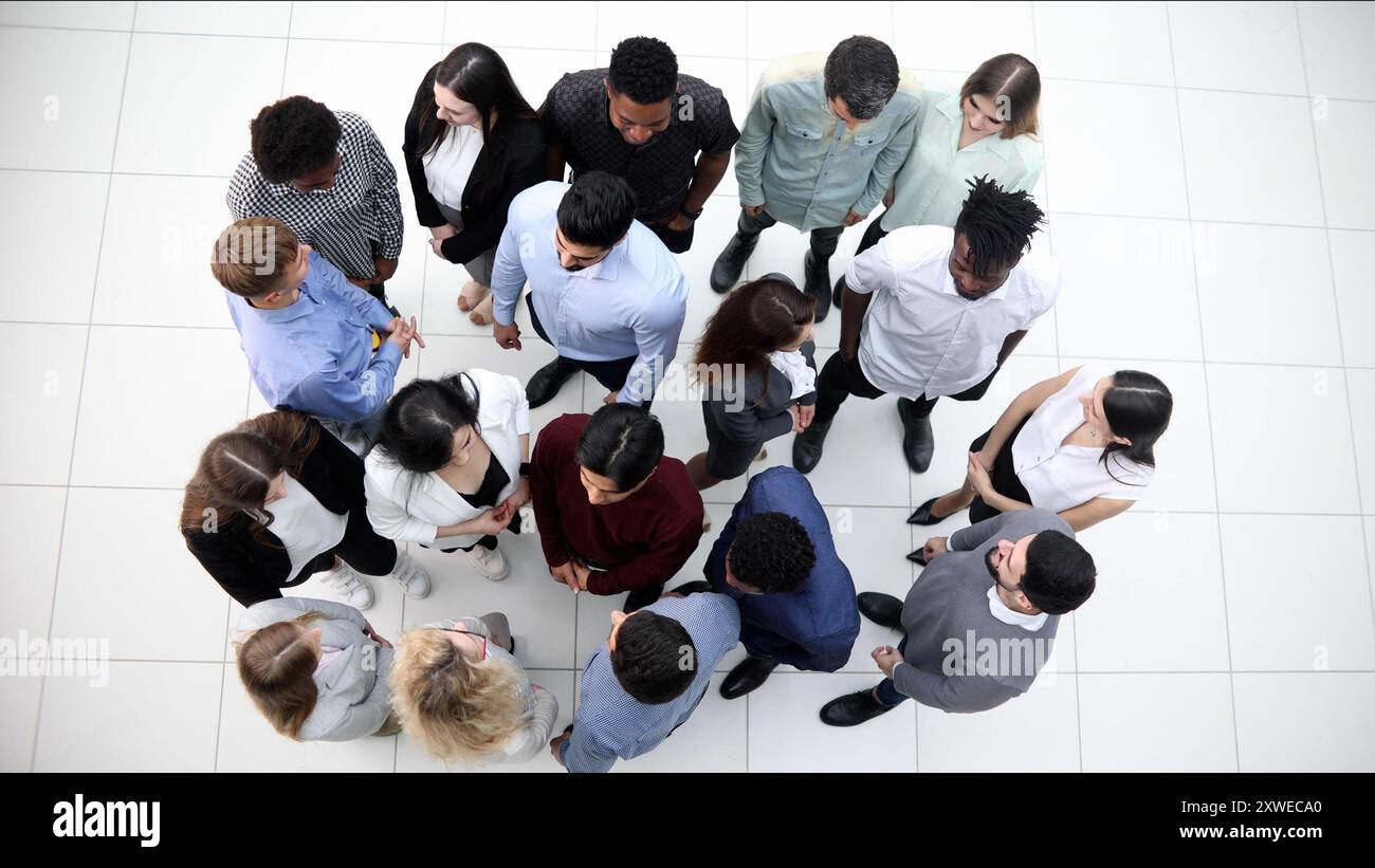 Large group young teenage hi-res stock photography and images - Alamy