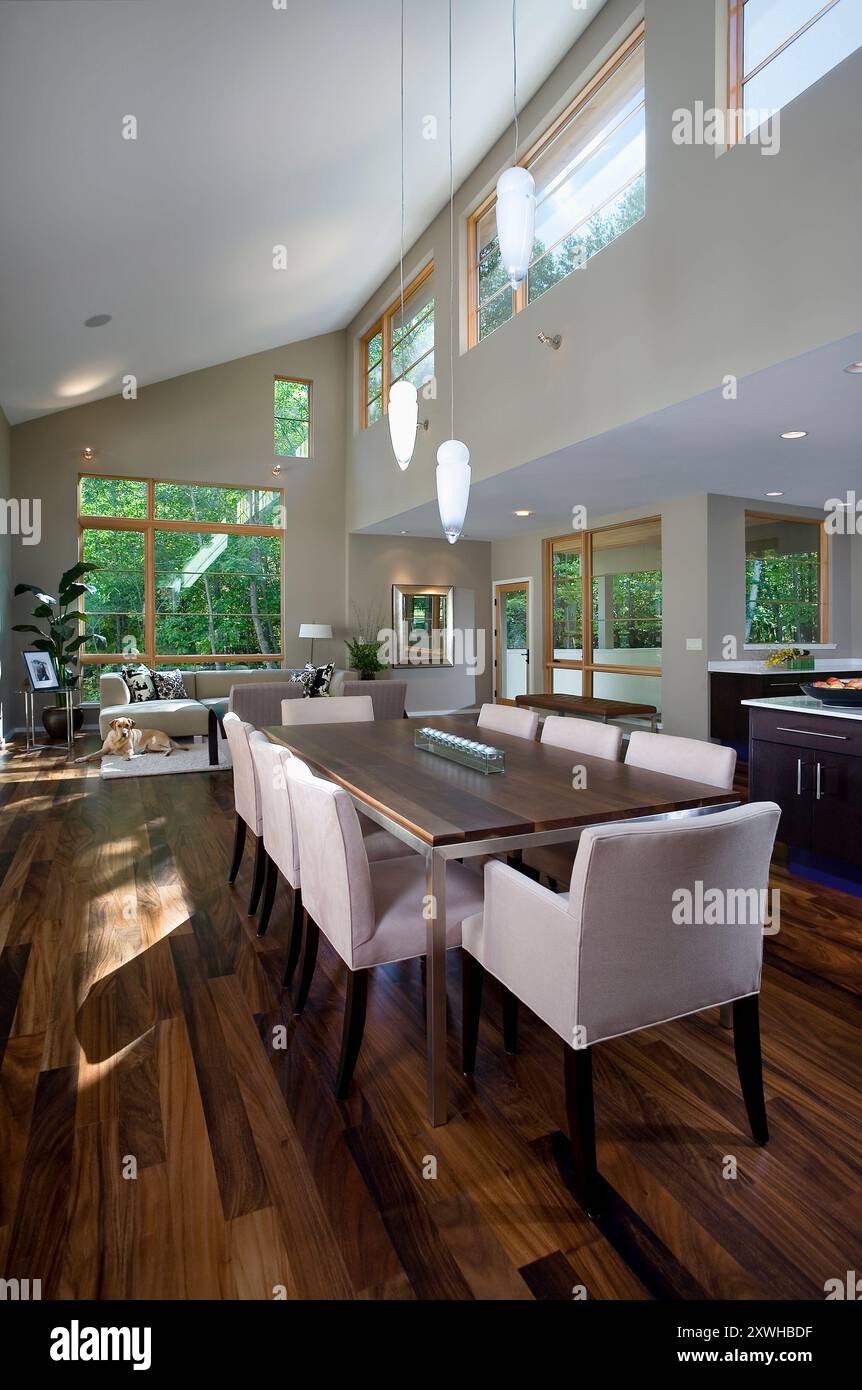 Slanted ceiling accommodates high clerestory windows hi-res stock  photography and images - Alamy, image size:862x1390