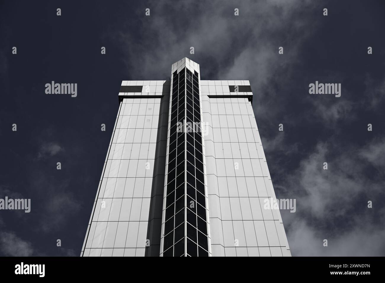 Tower block london 1980s hi-res stock photography and images - Alamy