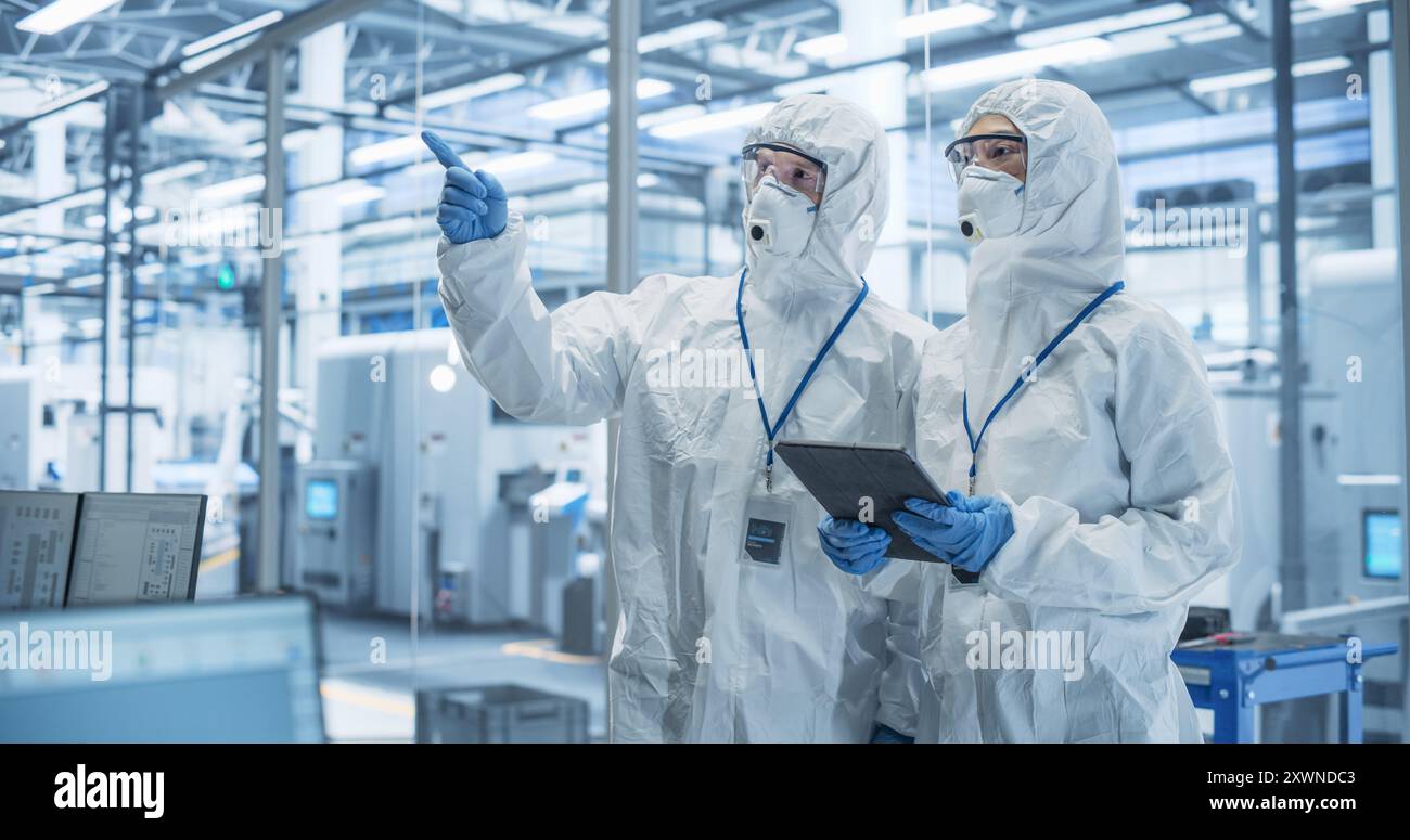Electronics factory masks hi-res stock photography and images - Alamy