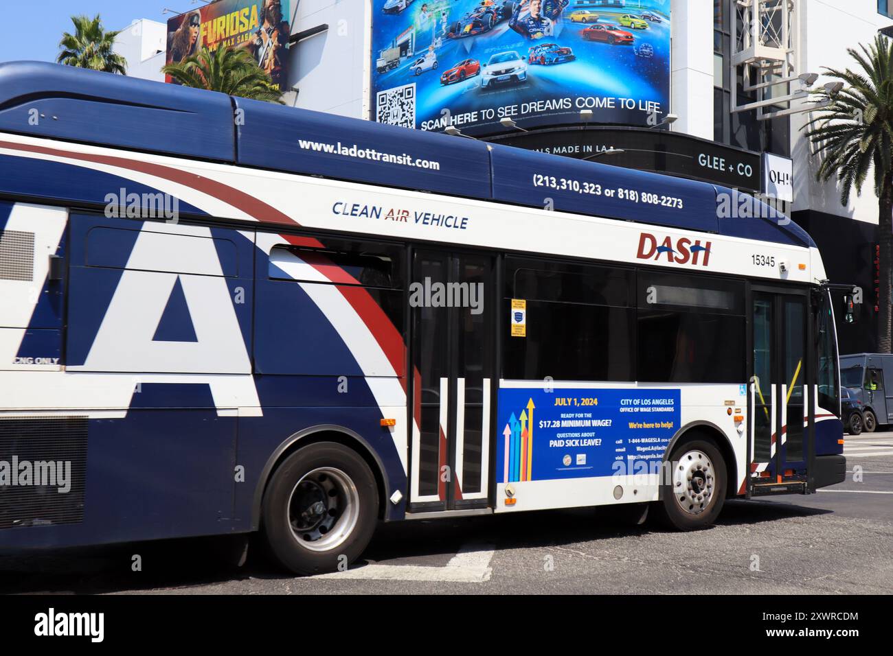 Los Angeles LADOT Transit DASH Bus Stock Photo - Alamy