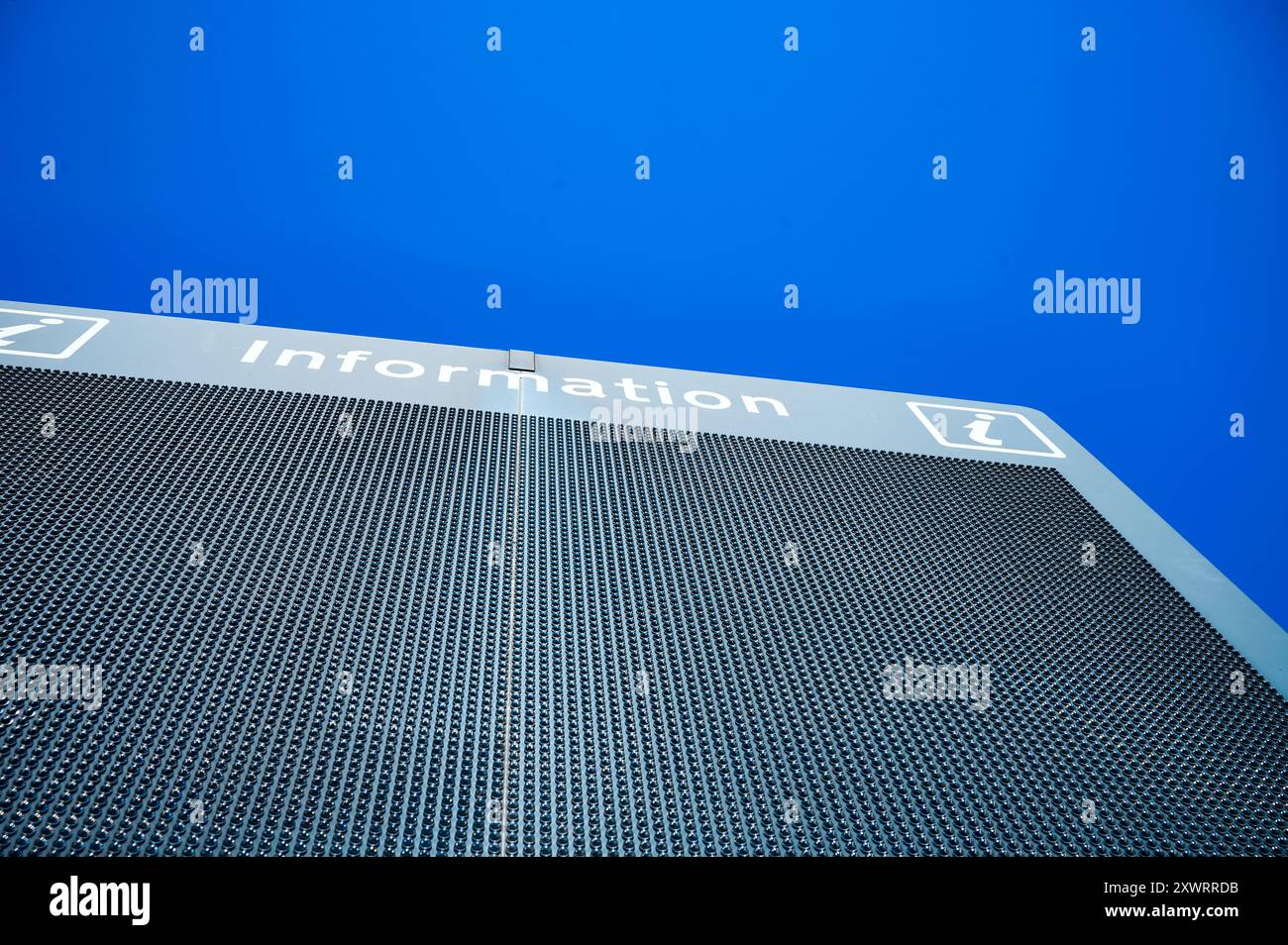 Traffic sign hi hi-res stock photography and images - Alamy
