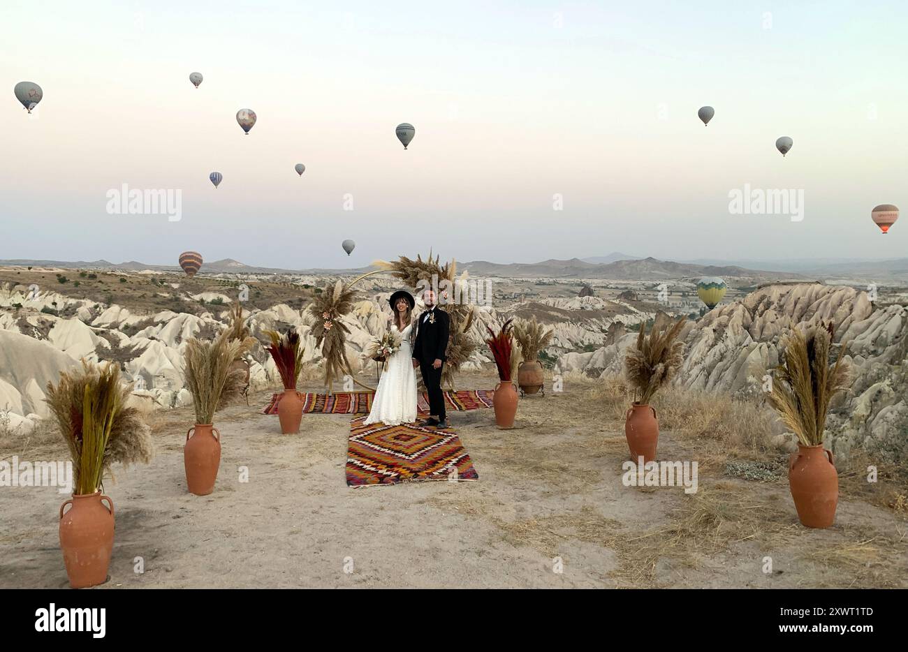 Weddings and events hi-res stock photography and images - Page 4 - Alamy, image size:1300x934