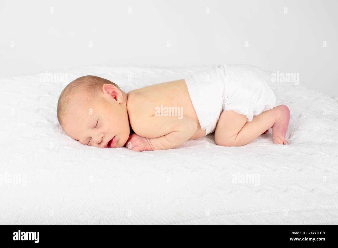 Co sleeping baby on side hot sale