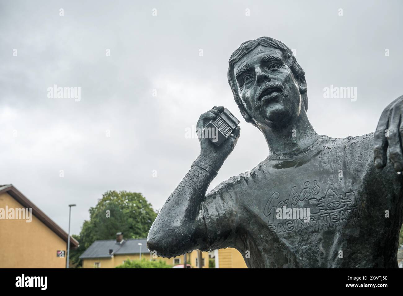 Bronze statue of Göran Karlsson who founded Gekas in Ullared in 1963 ...