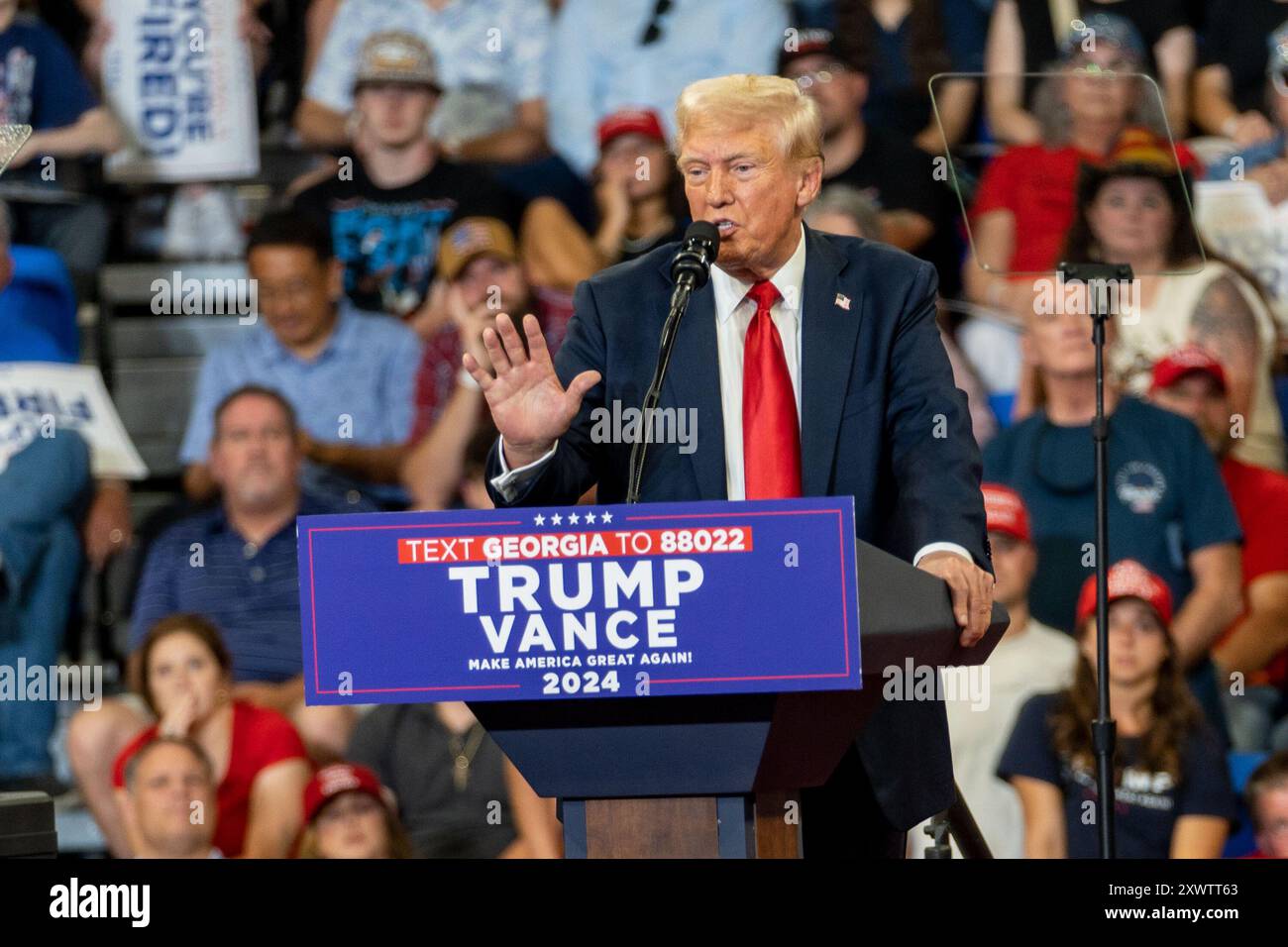 Donald trump jd vance hi-res stock photography and images - Alamy
