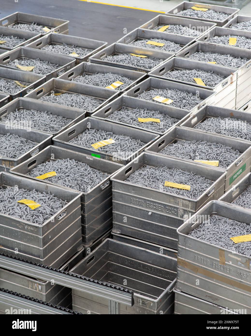 Structured workspace filled hi-res stock photography and images - Alamy