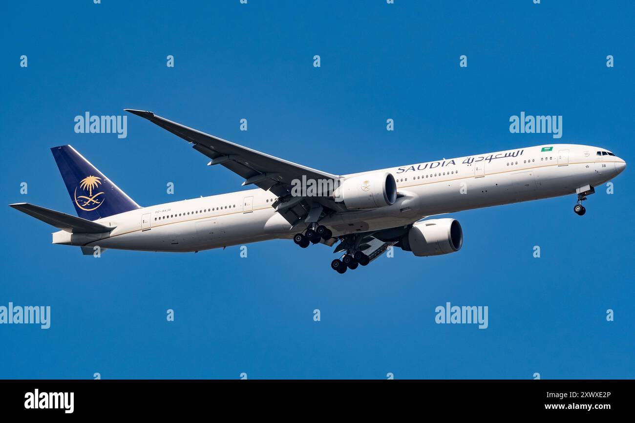 Saudia boeing 777 hi-res stock photography and images - Alamy