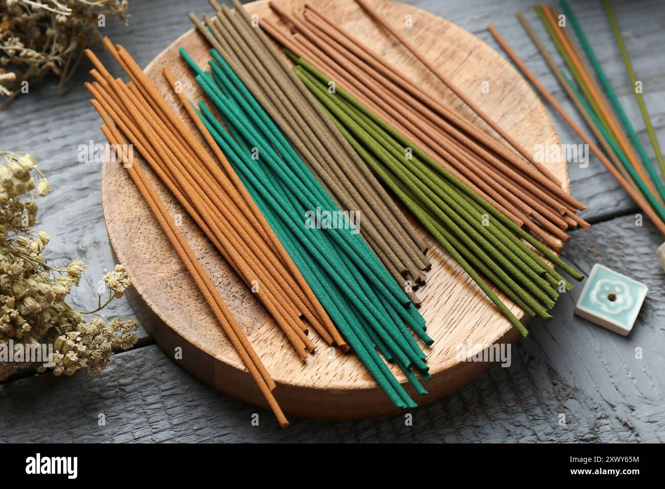 Table top incense stand hi-res stock photography and images - Alamy