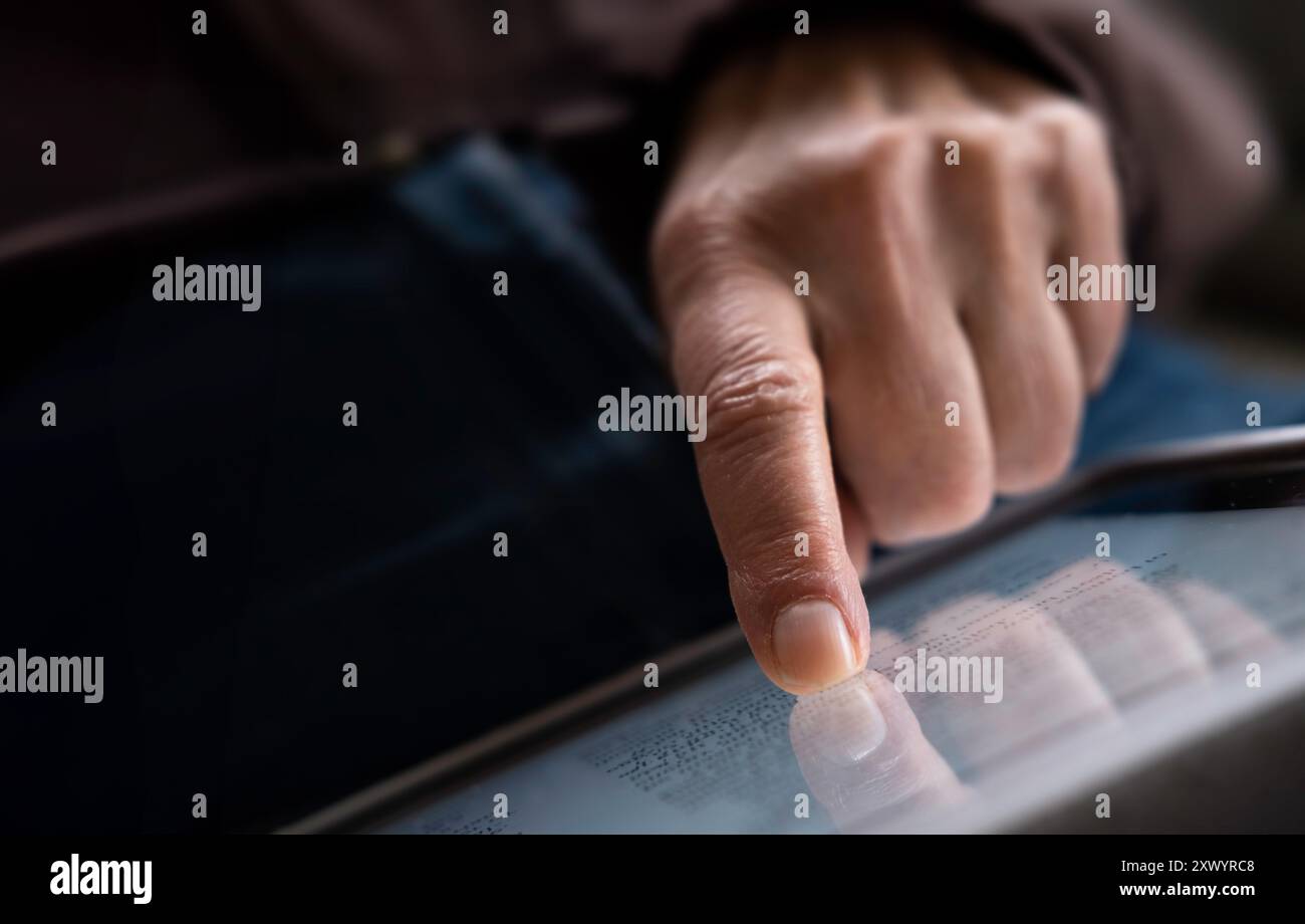 Finger operating ipad hi-res stock photography and images - Alamy