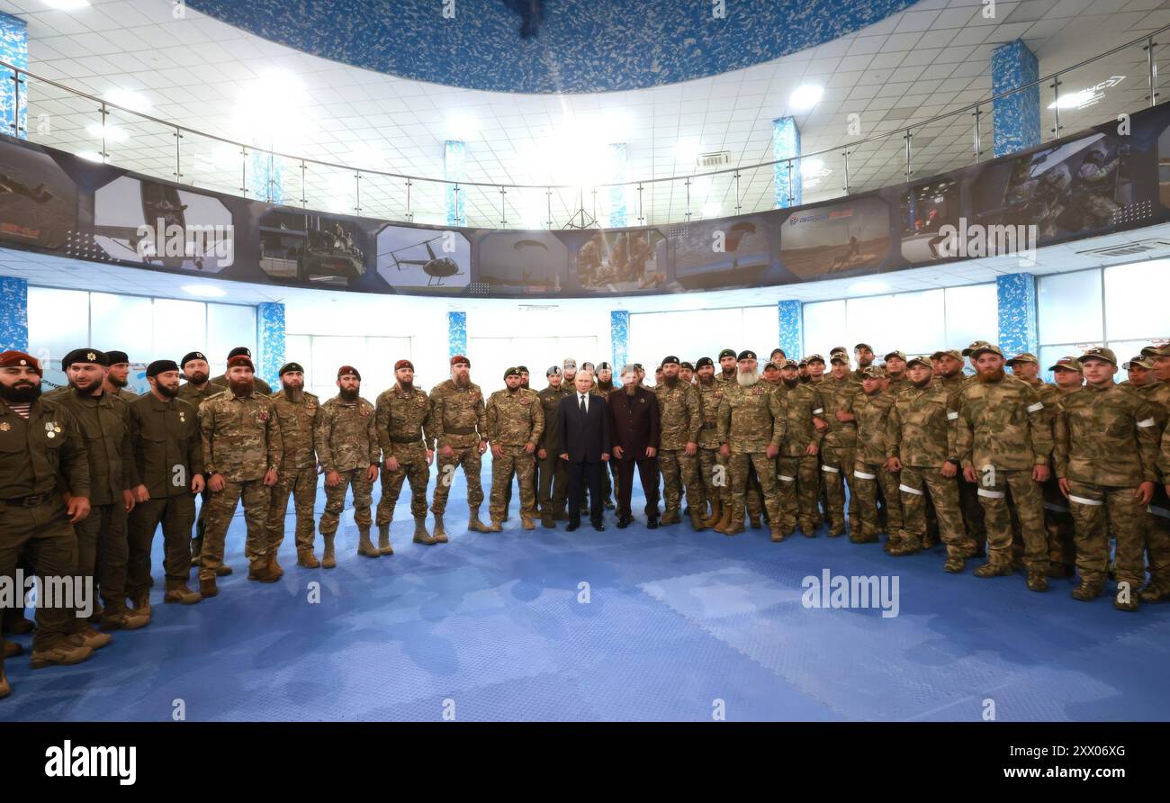 Chechen war soldiers hi-res stock photography and images - Alamy
