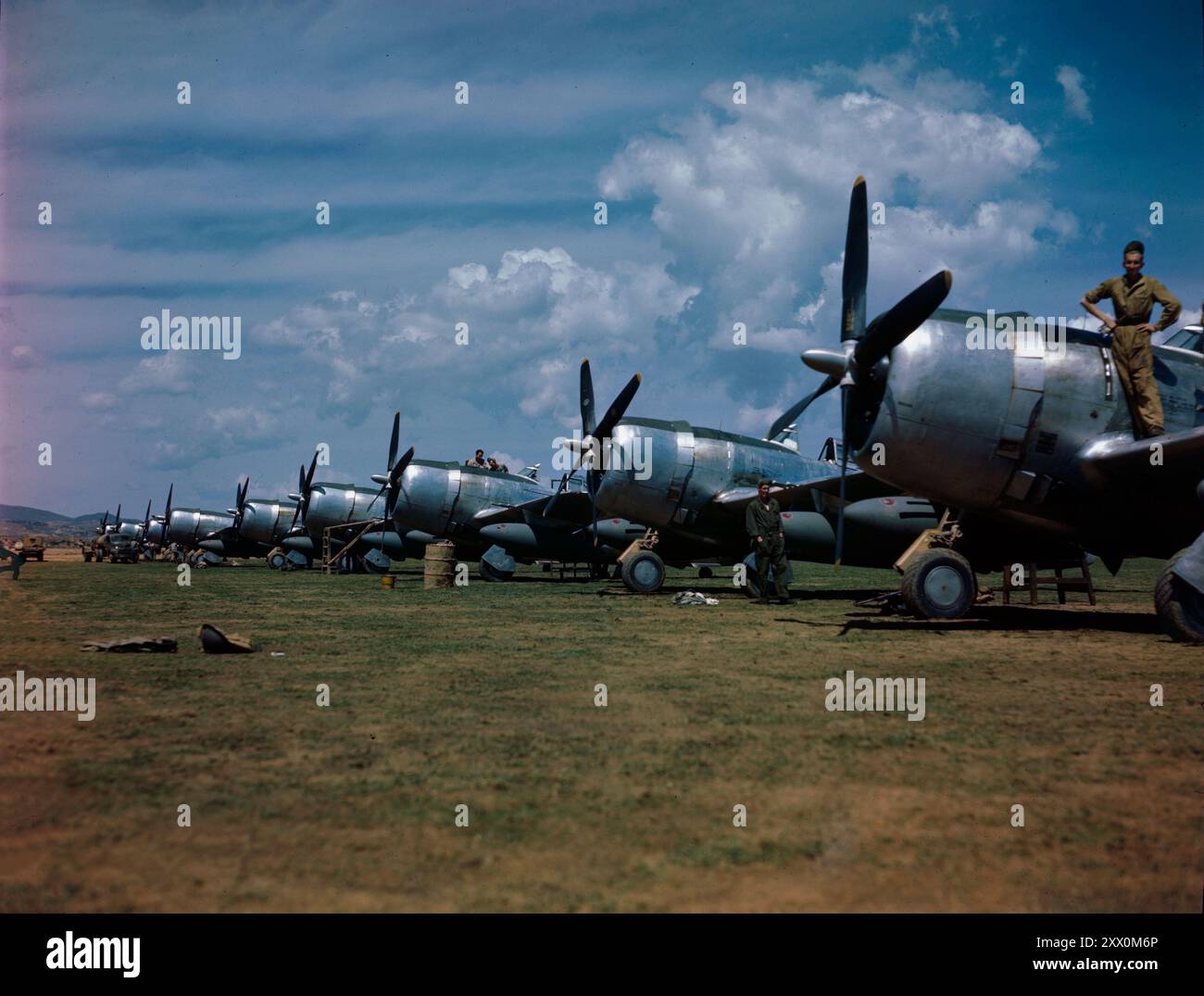 47 World War 2 Planes Coloring Pages World War 2 Building And Coloring