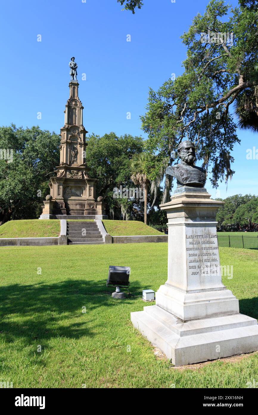 Statue of Lafayette McLaws with civil war confederate monument in background in Savannah, Georgia, USA Stock Photo