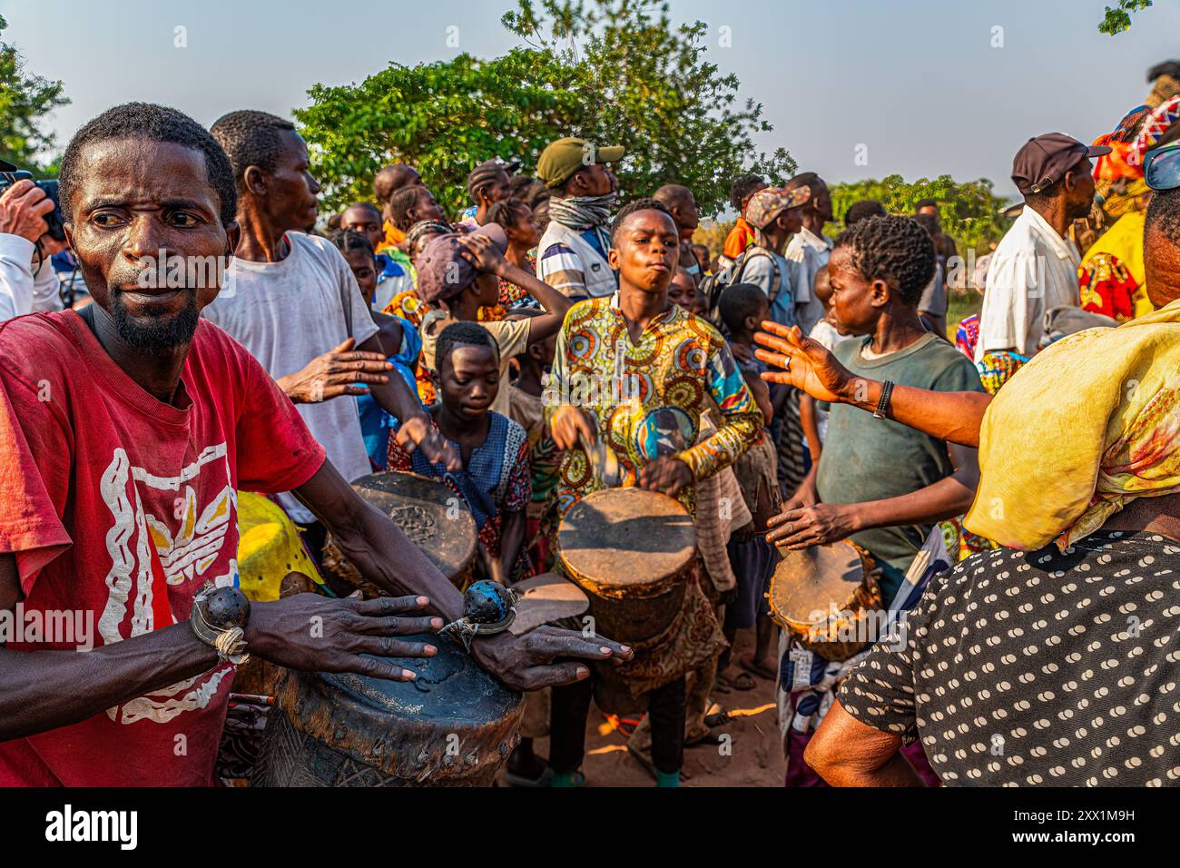 Village welcomes foreigner, Tshikapa, Kasai, Democratic Republic of Congo, Africa Stock Photo