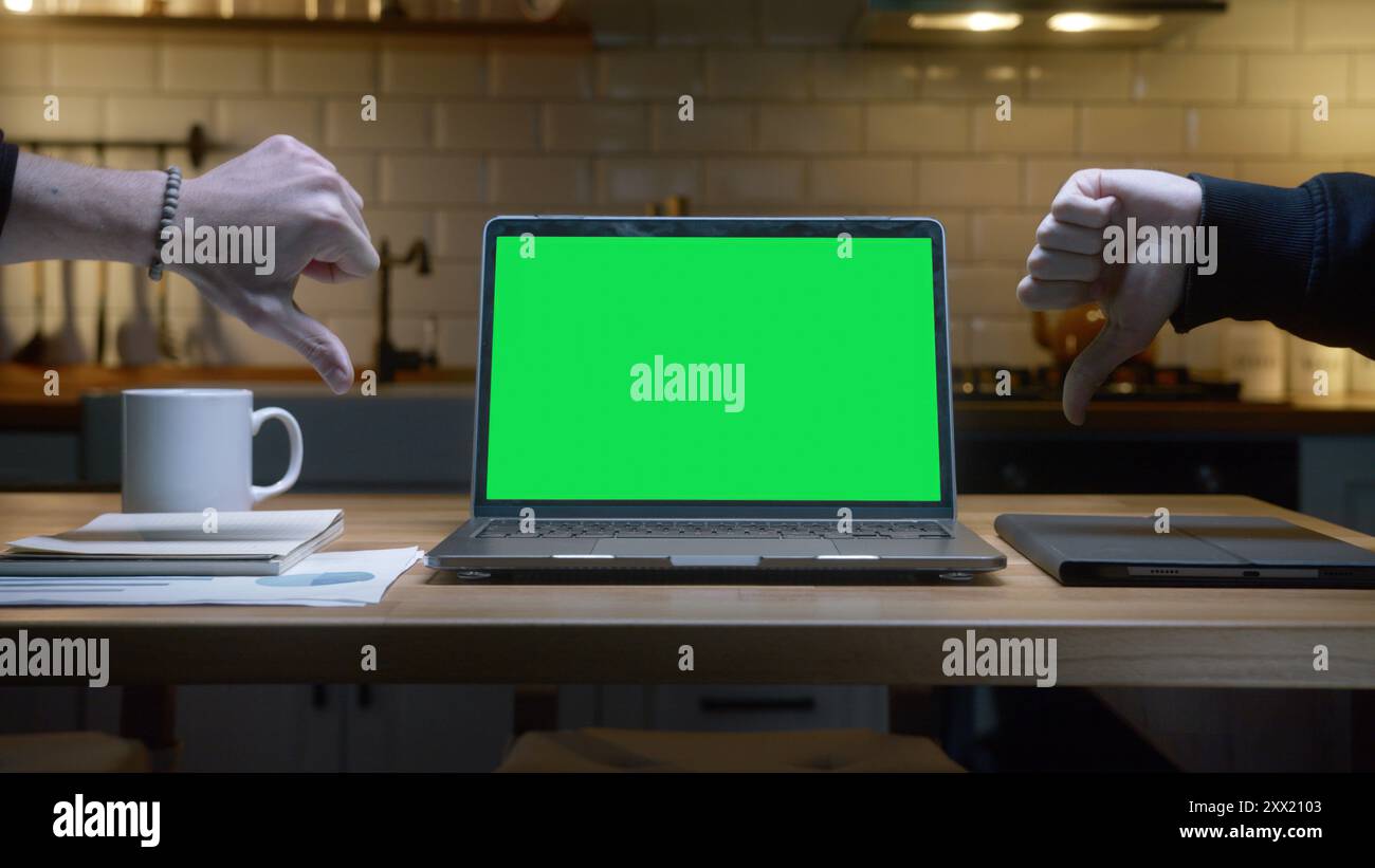Thumbs up down green screen hi-res stock photography and images - Alamy