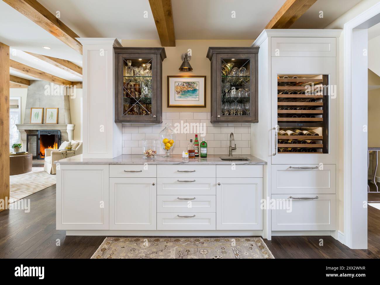 Bar area kitchen sink hi res stock photography and images Alamy