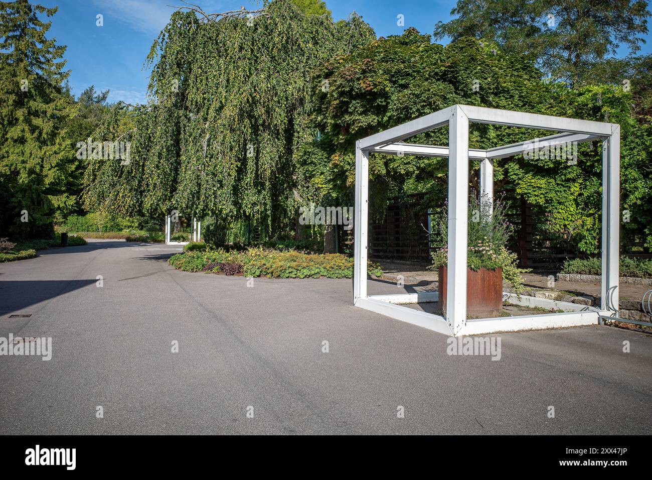 Sunny summer day in the iconic park Trädgårdsföreningen. This is a ...