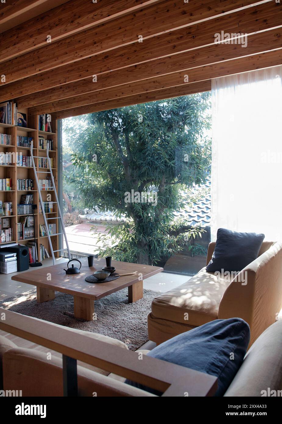Living room in a japanese home in Tokyo, Japan Stock Photo - Alamy