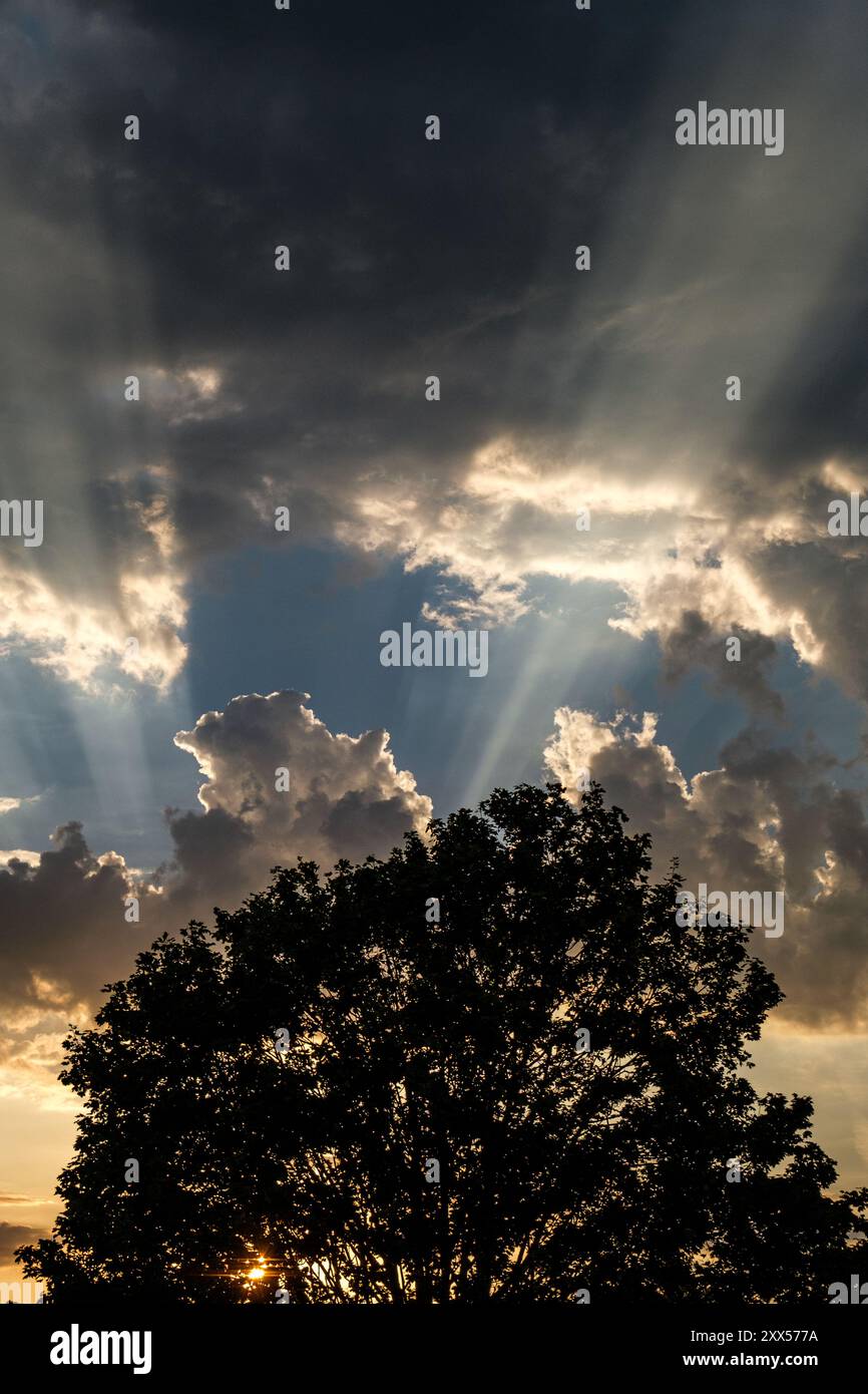 Beautiful sun shafts light hi-res stock photography and images - Alamy
