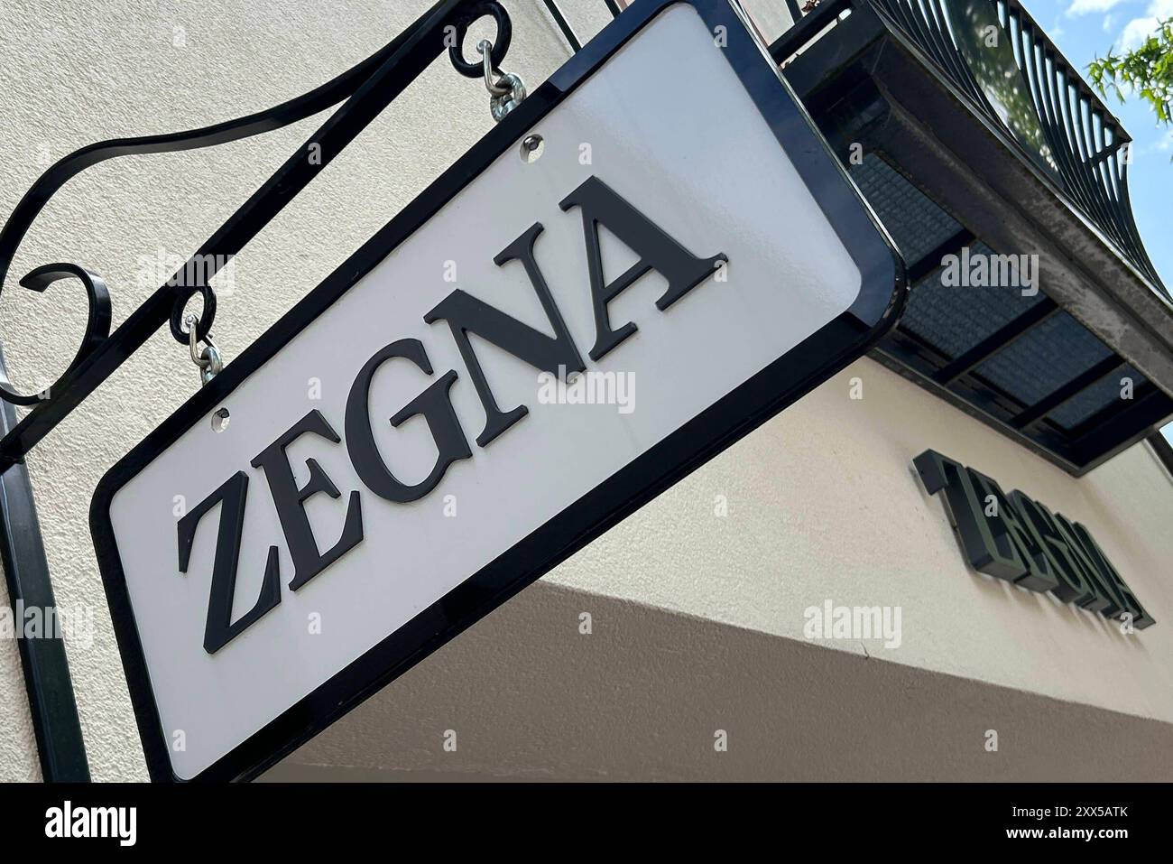 Italian textile company hi-res stock photography and images - Alamy