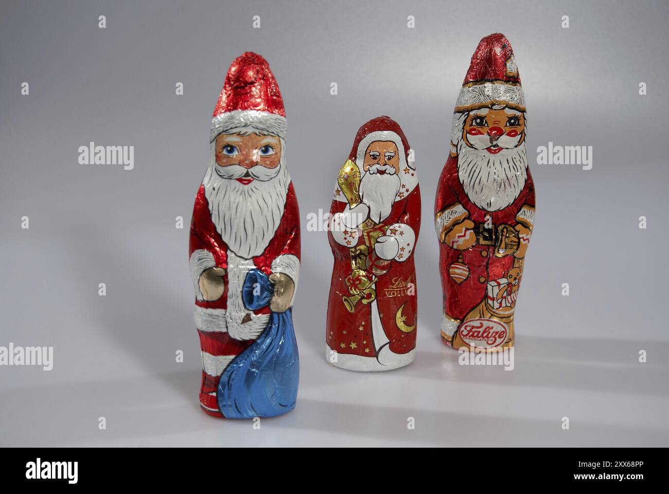 Weihnachtsmann aus Schokolade Stock Photo - Alamy