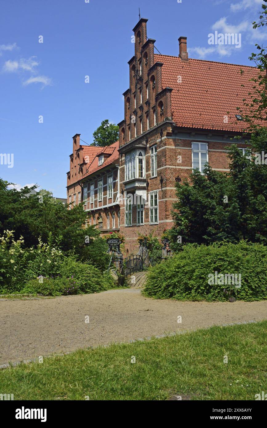 Europe, Germany, Hamburg, Bergedorf district, Bergedorf Castle from the ...