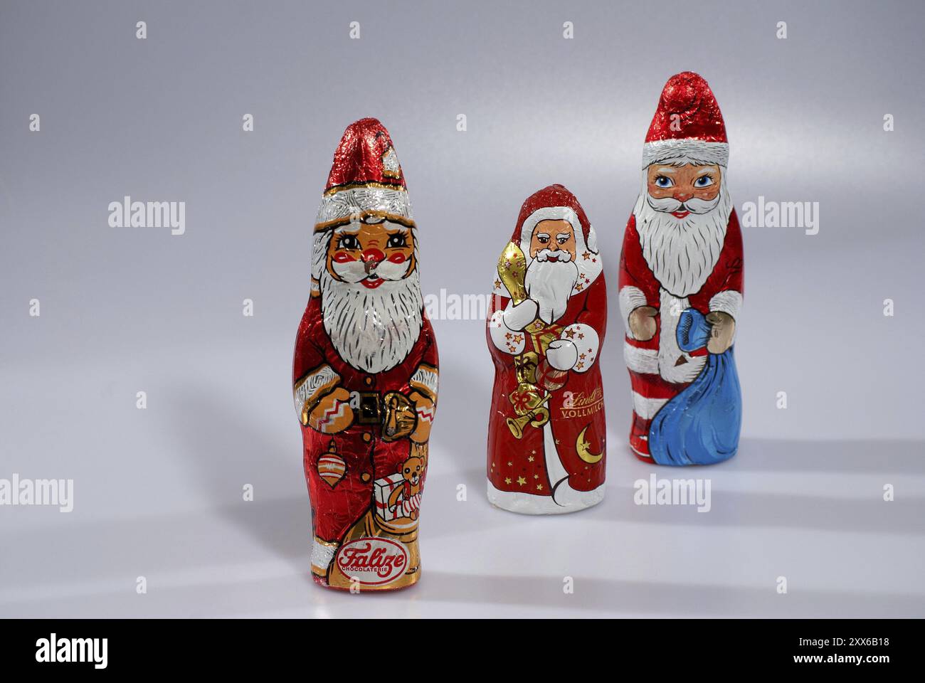 Weihnachtsmann aus Schokolade Stock Photo - Alamy