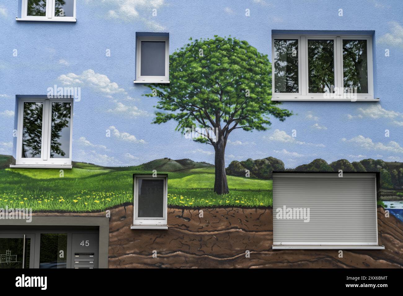 Residential buildings on Feldsieper Strasse in Bochum, after an energy