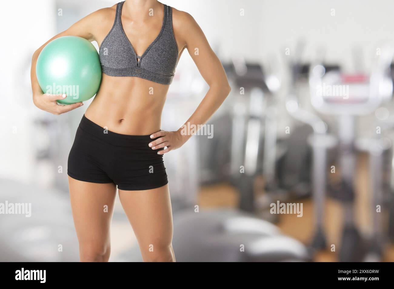Fit midriff hi res stock photography and images Alamy
