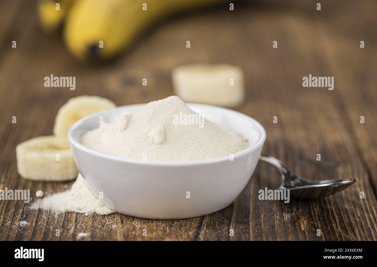 Picture of one banana hi-res stock photography and images - Alamy