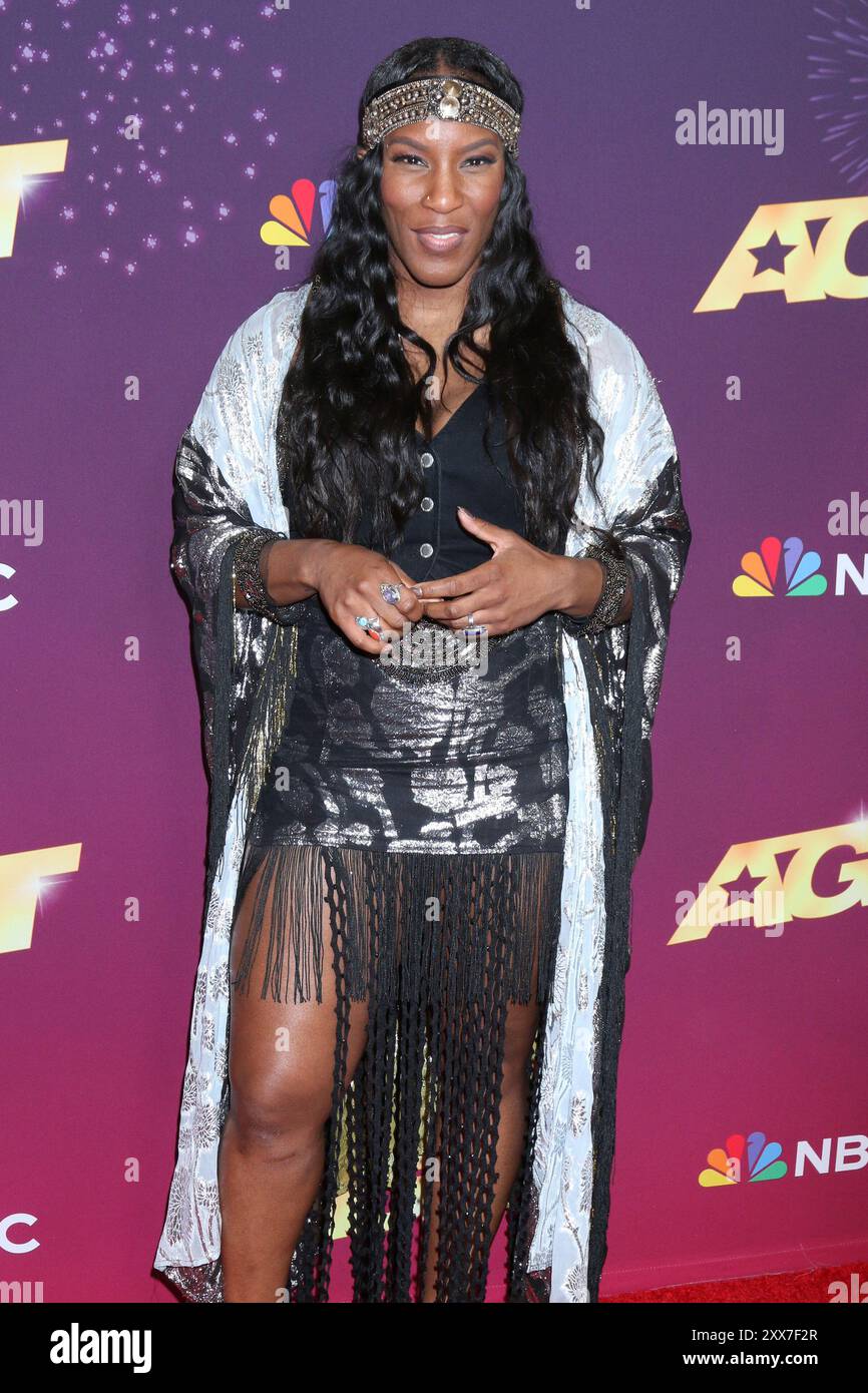 Liv warfield hi-res stock photography and images - Alamy