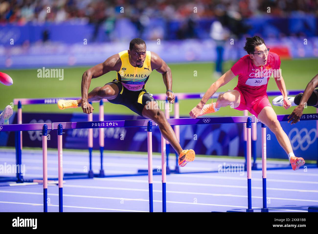 Hansle Parchment participating in the 110 meters hurdles at the Paris