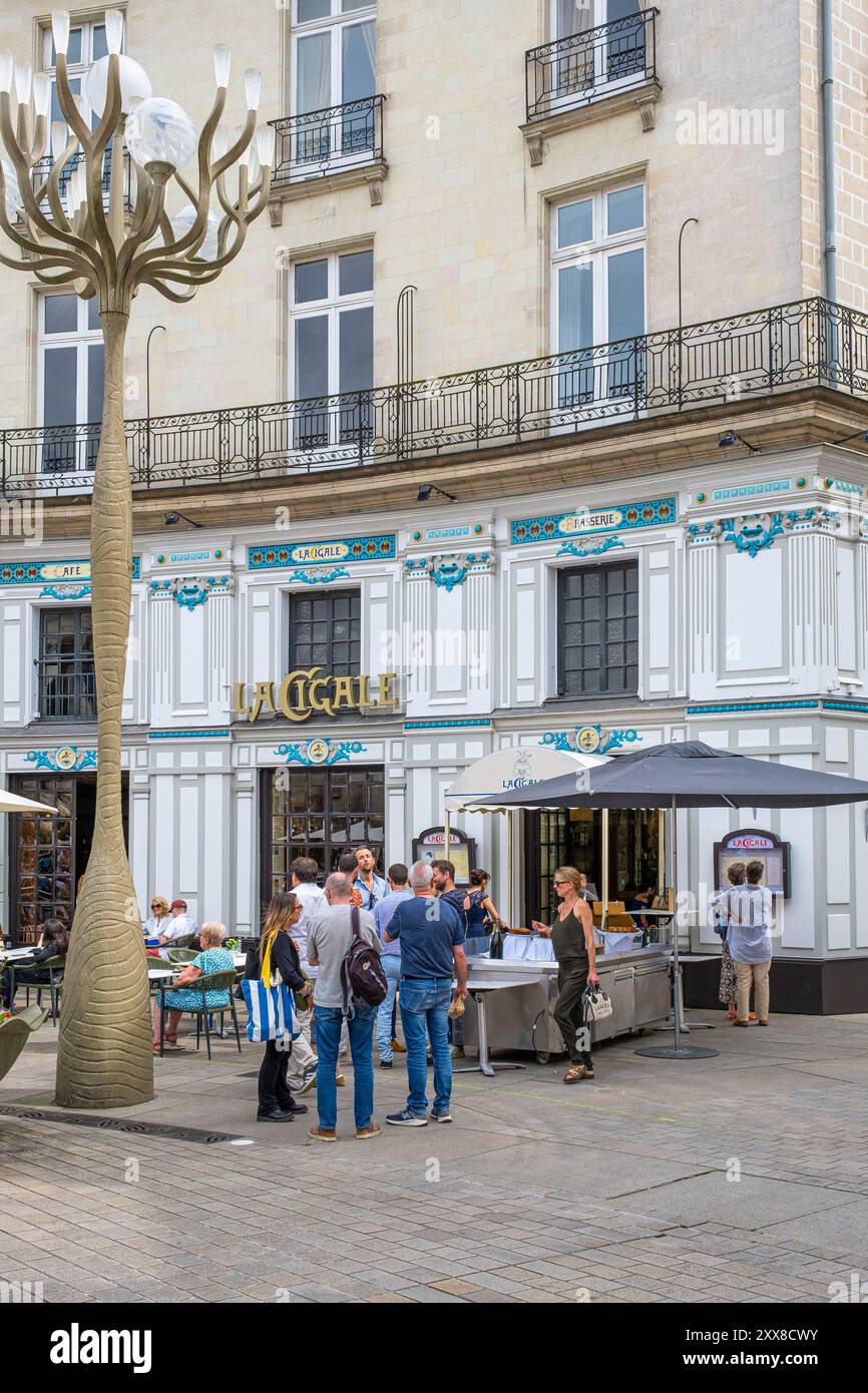 France, Loire Atlantique, Nantes, Graslin square, La Cigale brasserie designed by the architect-ceramist Emile Libaudière in 1895 in the Art Nouveau style Stock Photo