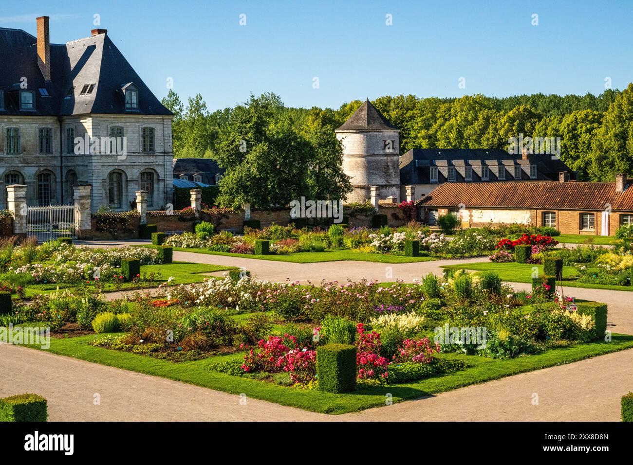 France, Somme, Argoules, Les jardins de Valloires, The Jardins de Valloires are located in the Authie valley at the foot of a majestic Cistercian abbey and are the work of landscape gardener Gilles Clément. Listed as a Remarkable Garden, the Jardins de Valloires are a treasure trove of over 5,000 species spread over 8 hectares. There is not one but five atmospheric gardens to visit as the seasons change. Stock Photo