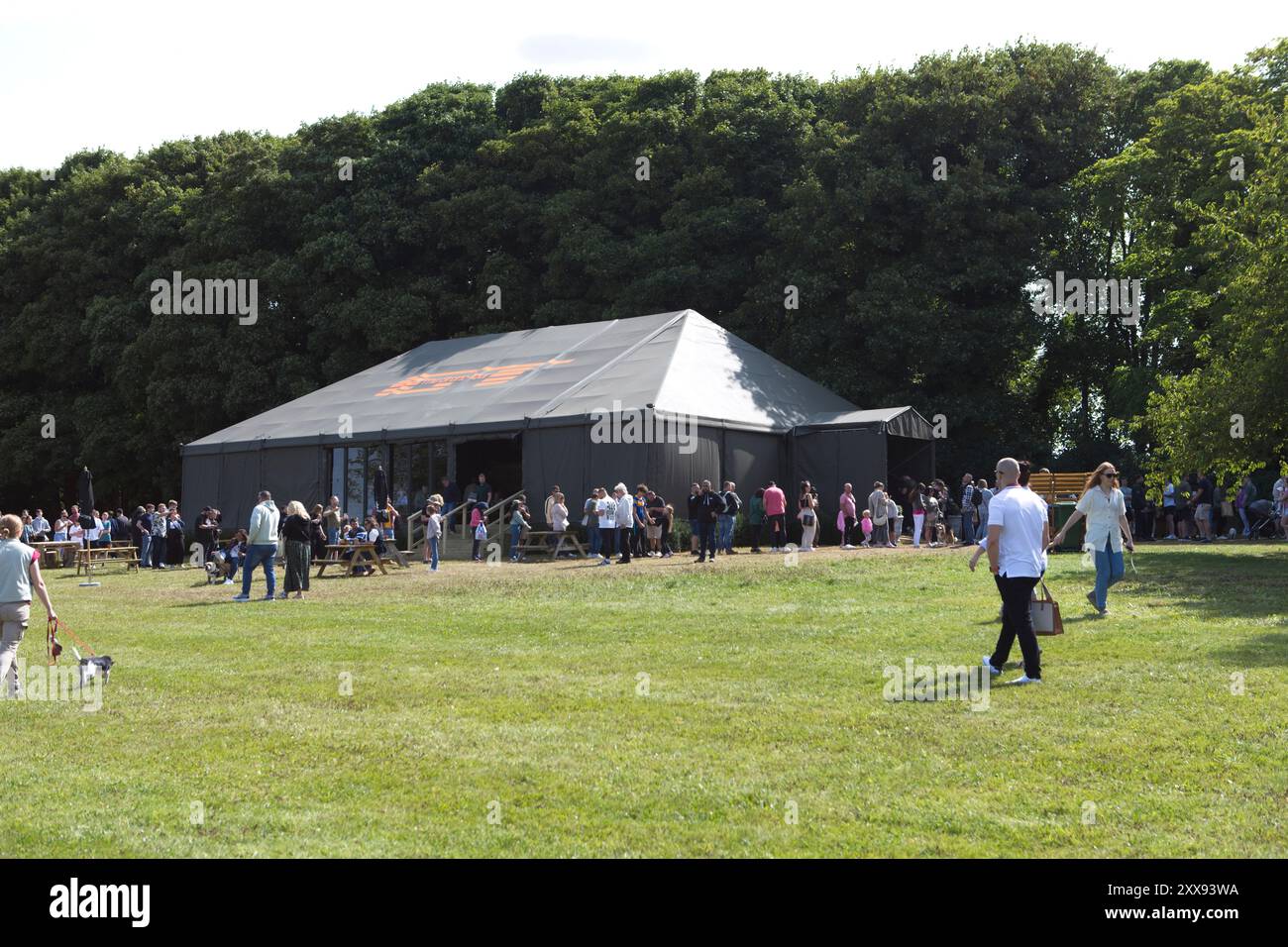 The Farmer's Dog pub, Jeremy Clarkson's latest venture, opened at noon in Asthall, Oxfordshire on 23 August 2024 at noon Stock Photo