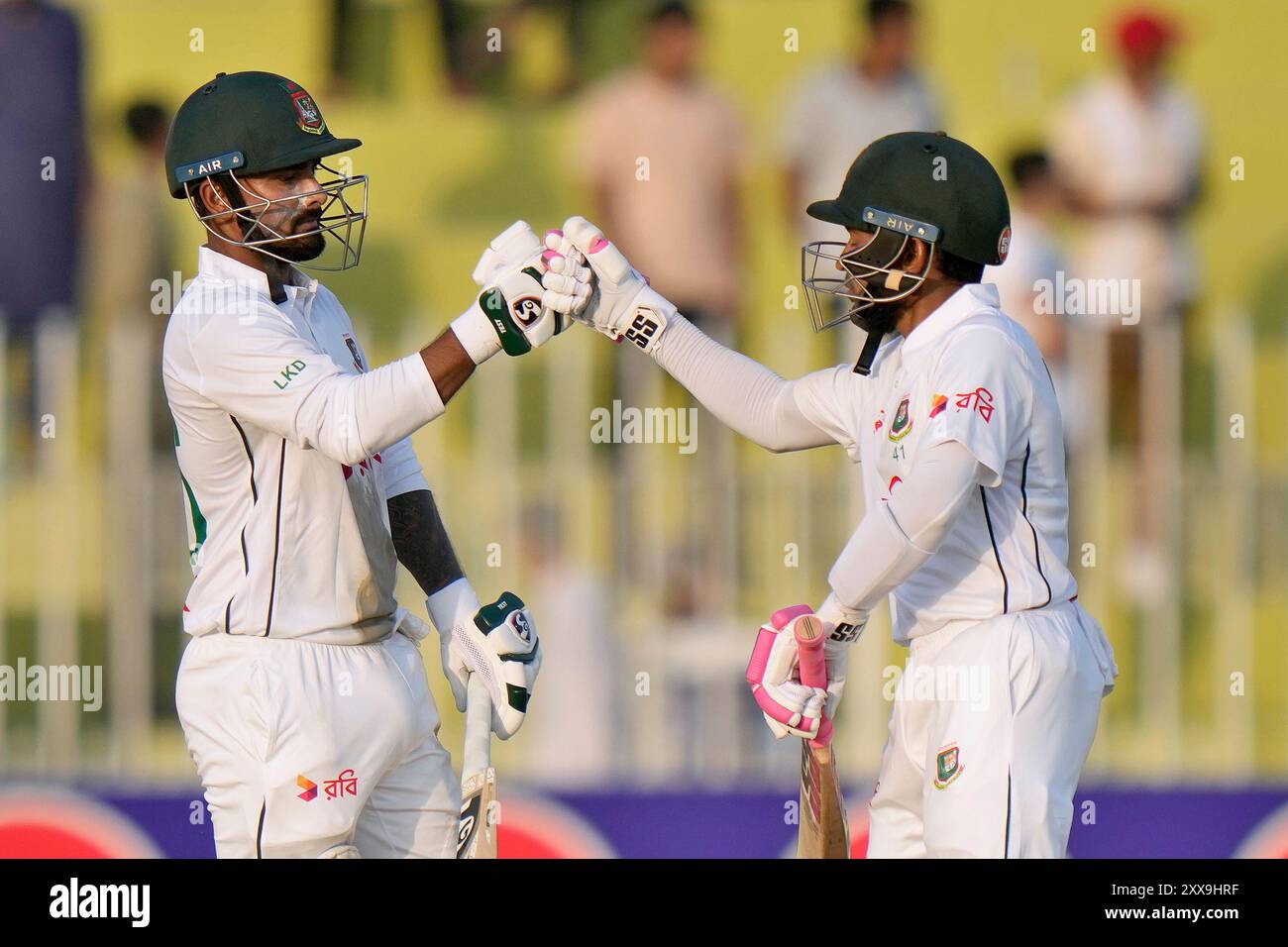 Naveed Rwp Bangladesh's Litton Das, left, bumps his fist with Mushfiqur Rahim ...