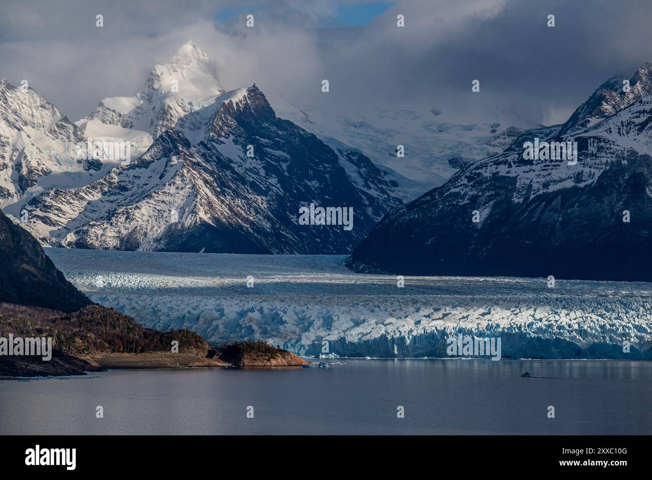 Paisajes glaciares hi-res stock photography and images - Alamy