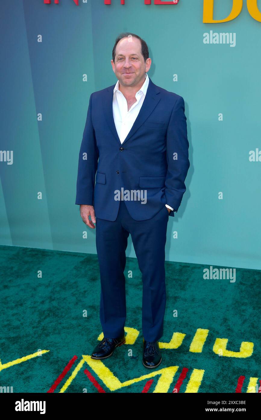 Jason Kravits bei der Premiere der 4. Staffel der Hulu Serie 'Only Murders in the Building' in den Paramount Studios. Los Angeles, 22.08.2024 Stock Photo