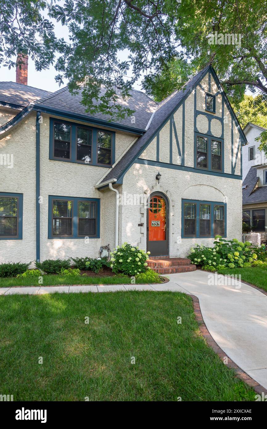 Front of a Tudor house in summer Stock Photo