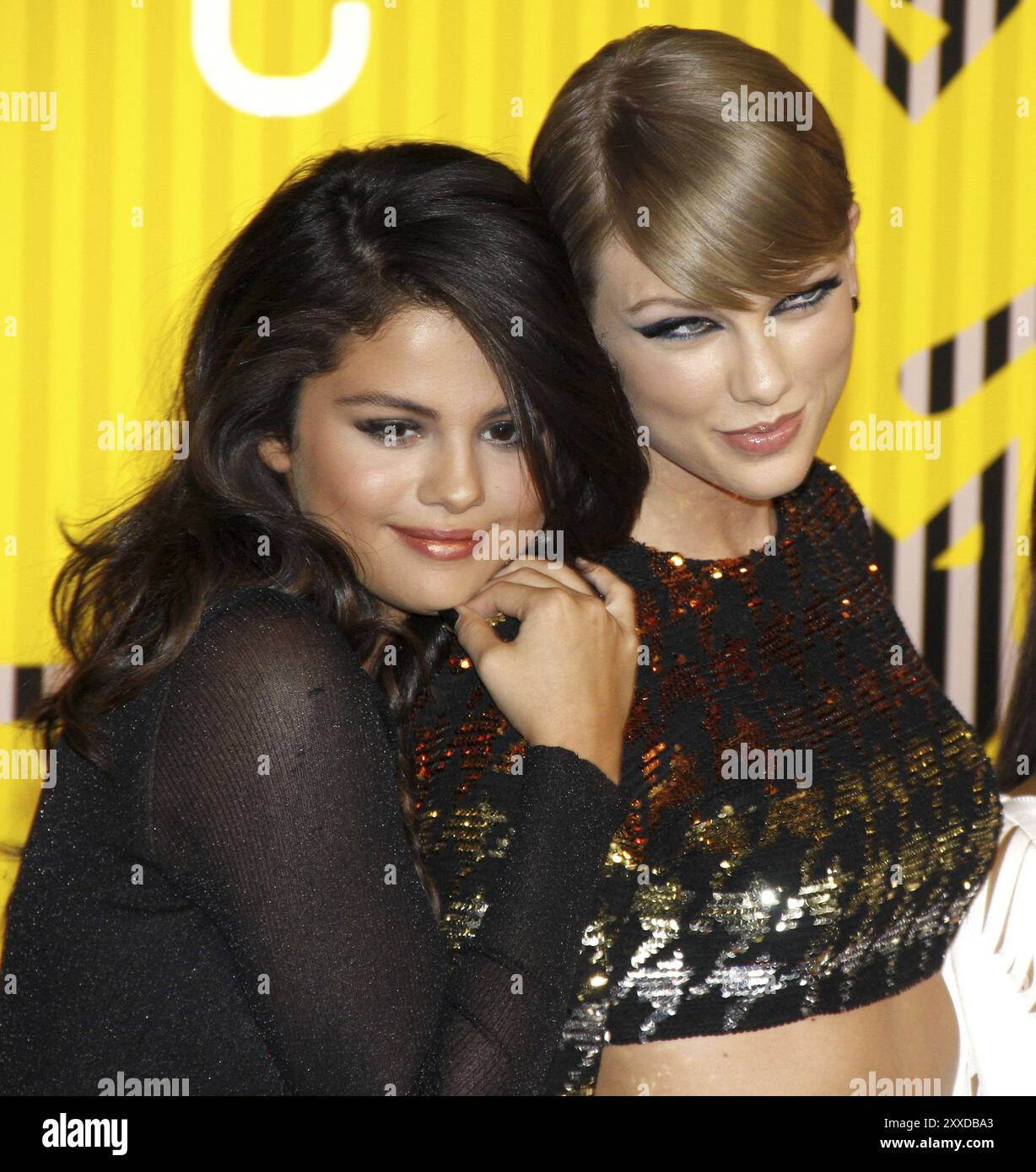 LOS ANGELES, CA, AUGUST 30, 2015: Selena Gomez and Taylor Swift at the 2015 MTV Video Music Awards held at the Microsoft Theater in Los Angeles, USA o Stock Photo