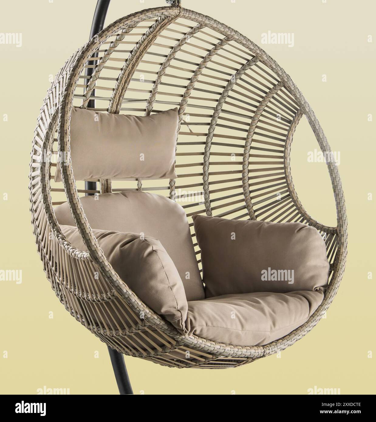 Hanging chair hi-res stock photography and images - Alamy