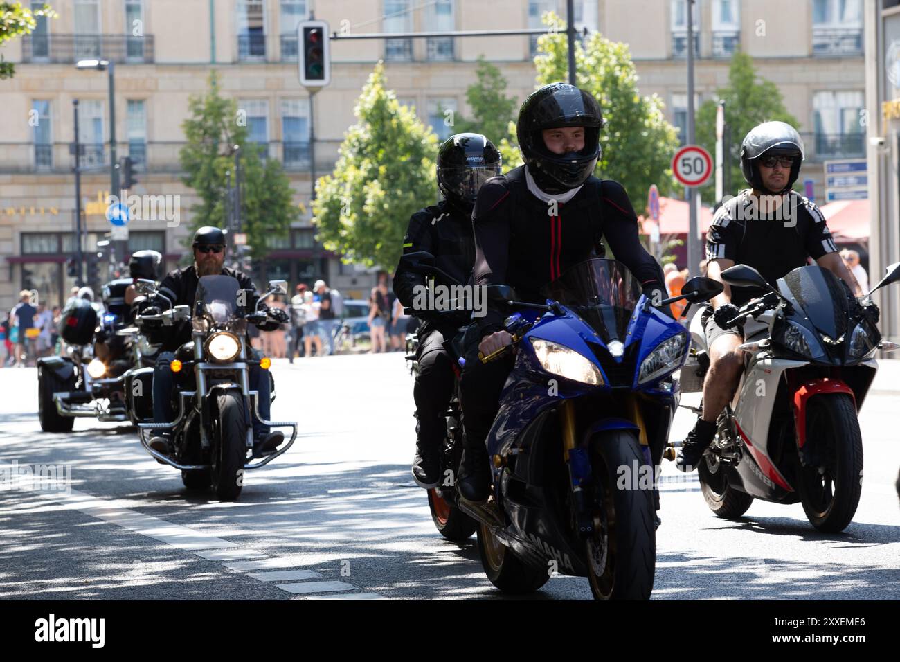 24st. Aug. 2024, Berlin, Germany,  Fellows Ride Motorcycle DEMO - With an open visor for depression help, motorcycle ride through Berlin with a stop at the Brandenburg Gate (Berlin), the aim is to raise awareness for the illness depression. Credit: Felix Wolf/ Alamy Live News Stock Photo