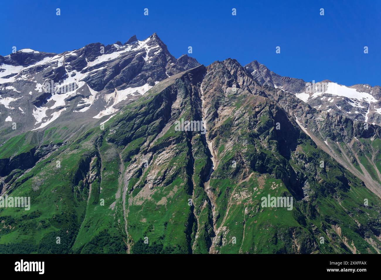 Steep mountain peaks hi-res stock photography and images - Alamy