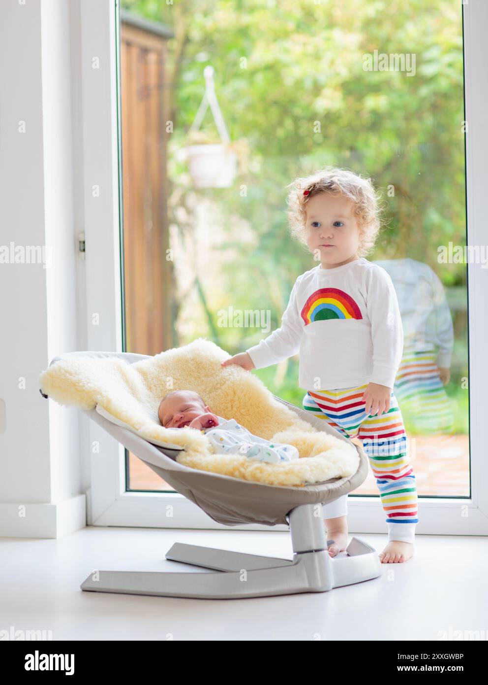 Baby rocker chair hi res stock photography and images Alamy