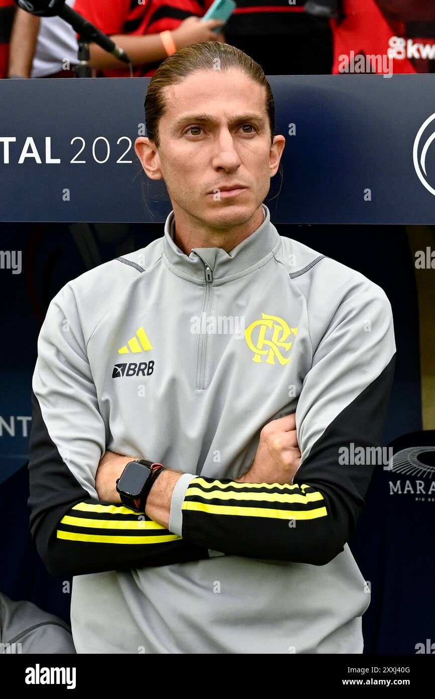 Rio De Janeiro, Brazil. 24th Aug, 2024. RIO DE JANEIRO, BRAZIL - AUGUST 24: Flamengo Head Coach Filipe Luís Kasmirski looks on during the Under-20 Intercontinental Cup Final between Flamengo and Olympiakos FC at the Maracana Stadium on 24 August 2024 in Rio de Janeiro, Brazil. (Photo by André Ricardo/SPP) (Andre Ricardo/SPP) Credit: SPP Sport Press Photo. /Alamy Live News Stock Photo