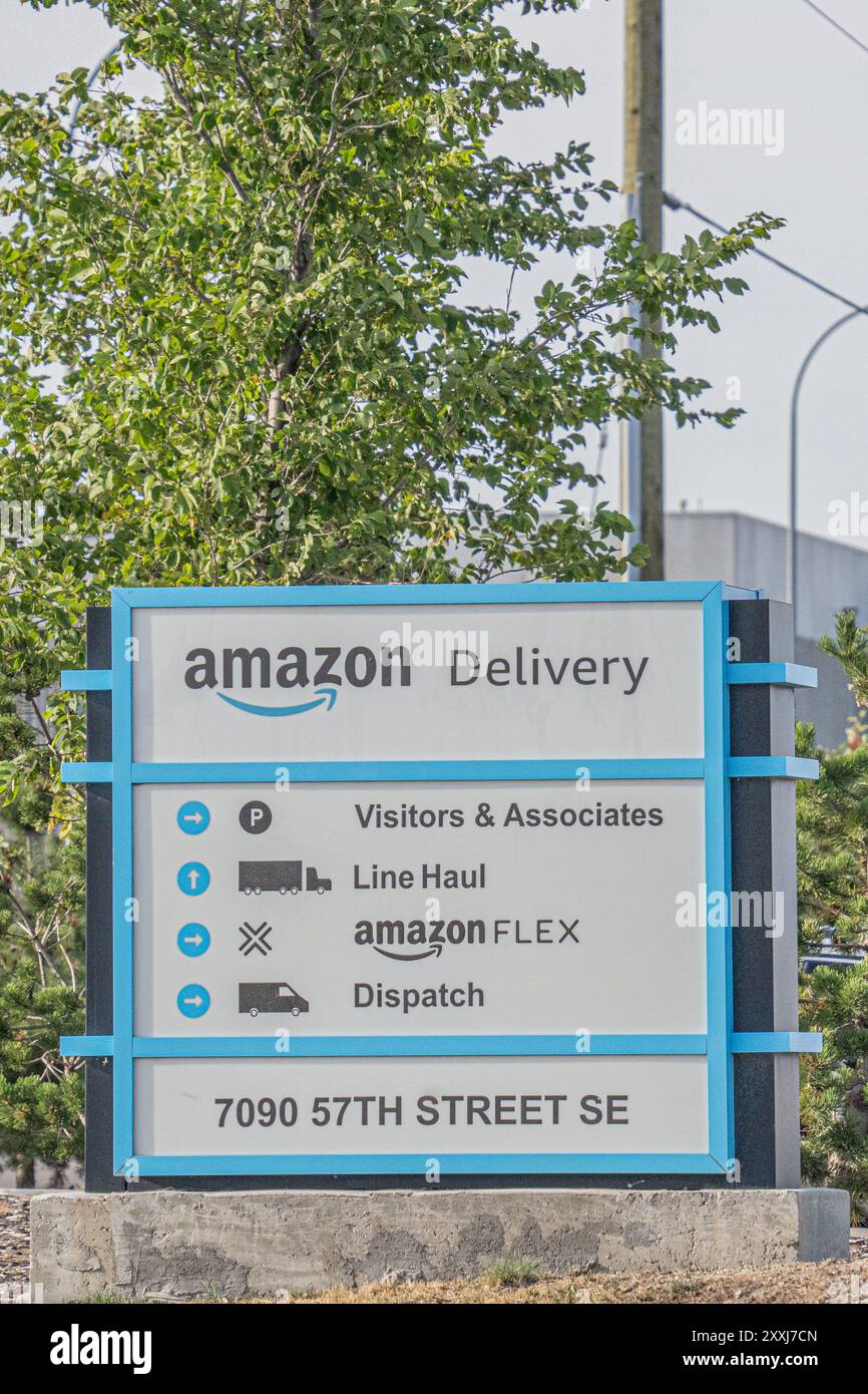 Delivery customer sign hi-res stock photography and images - Alamy