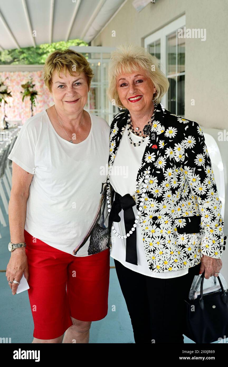 Christiane Stoeckel und Stefanie Simon beim Landpartie